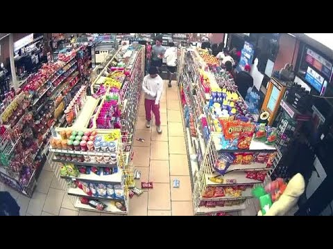 RAW: Video shows multiple suspects looting a L.A. 7-Eleven