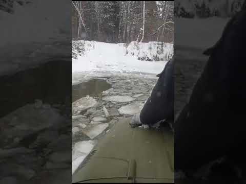 Пробиваем лед! Река адуй! Let's break through the ice! River hell!