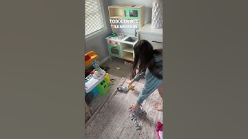 Toddler Bed Transition Tips | #toddlermom #toddlerlife #momof3 #toddlerroutine #toddlerbed