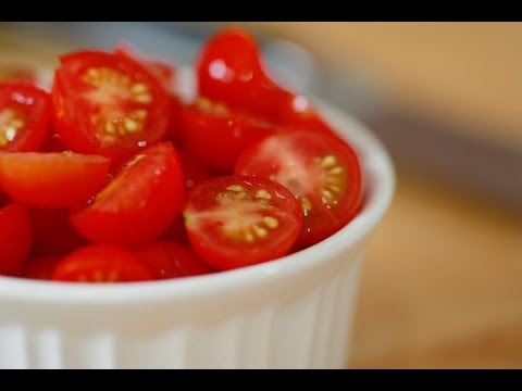 Video: How To Cook Caesar With Cherry Tomatoes