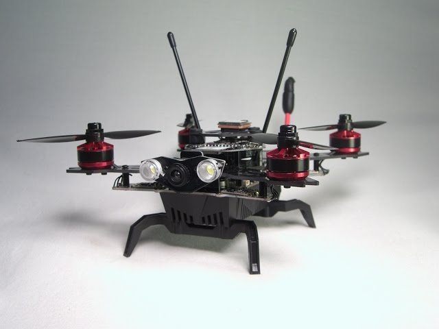 Eachine Assassin 180 With 007-VR-Glasses : Obstacle Course Fligh Eachine Assassin 180 With 007-VR-Glasses : Obstacle Course Fligh
