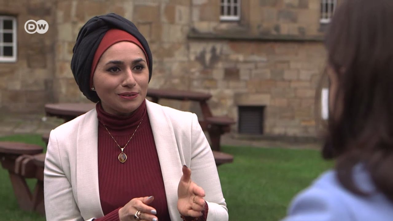 زينب العقابي: 