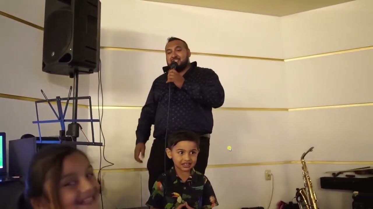 ⁣Tobi King-A song to a girl.-Тоби Кинг.-Песня девушке.