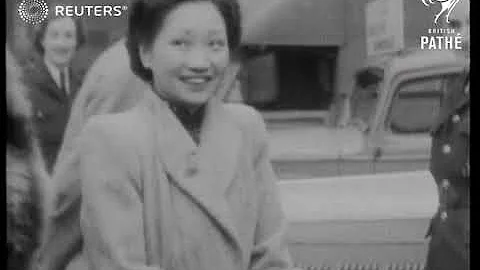 POLITICS: Irene Ward visits Bermondsey (1943)