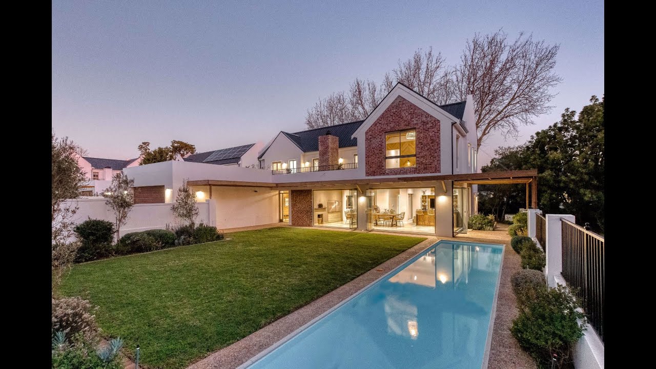 4 Bedroom security estate home for sale in Helderrand, Somerset West