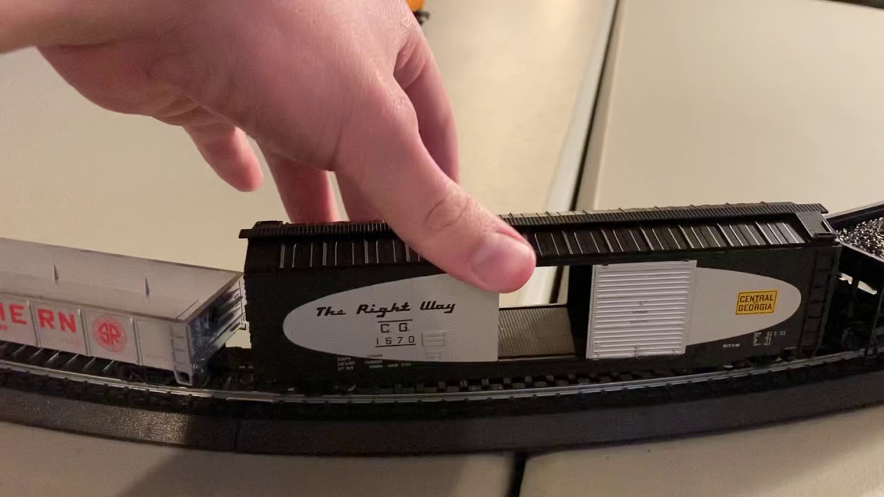 New boxcar with opening and closing doors