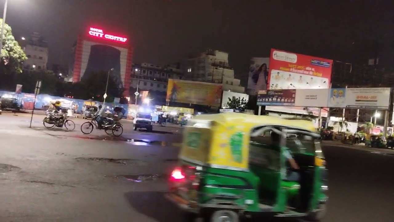 पटना जंक्शन की रात की हालत देखिए