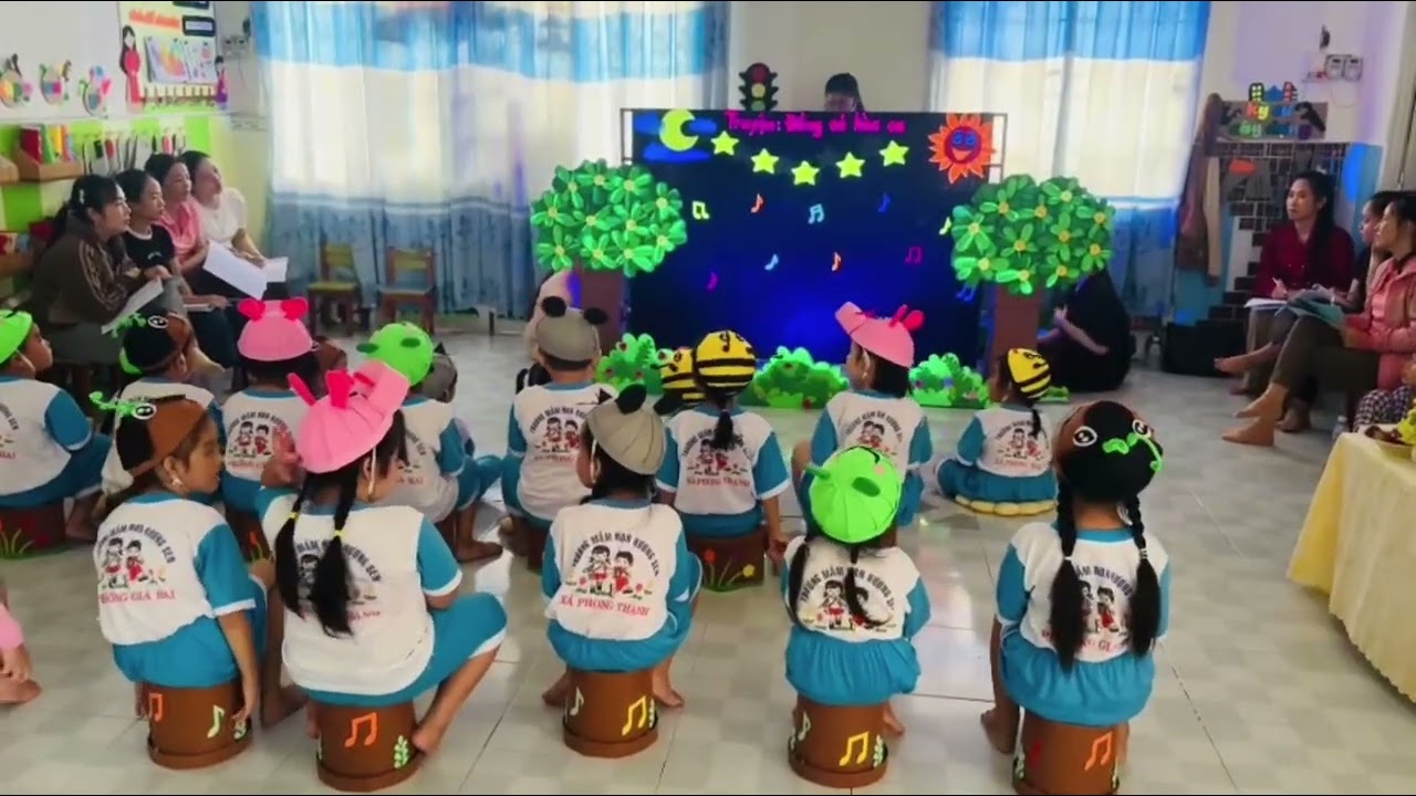 Truyện: Đồng cỏ hòa ca. Lớp lá 1