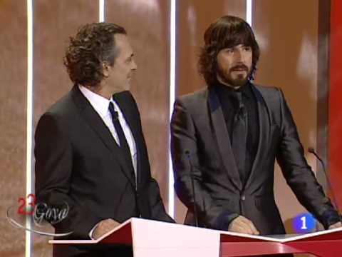 Los besos de Carmen Machi en la gala de los Goya 2009