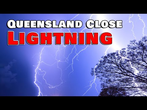 Very Close Lightning Barrage - QLD Australia - 12 October, 2025