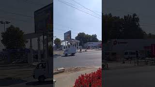 Знаменитый перекресток гор парк город Чирчик Узбекистан красота
