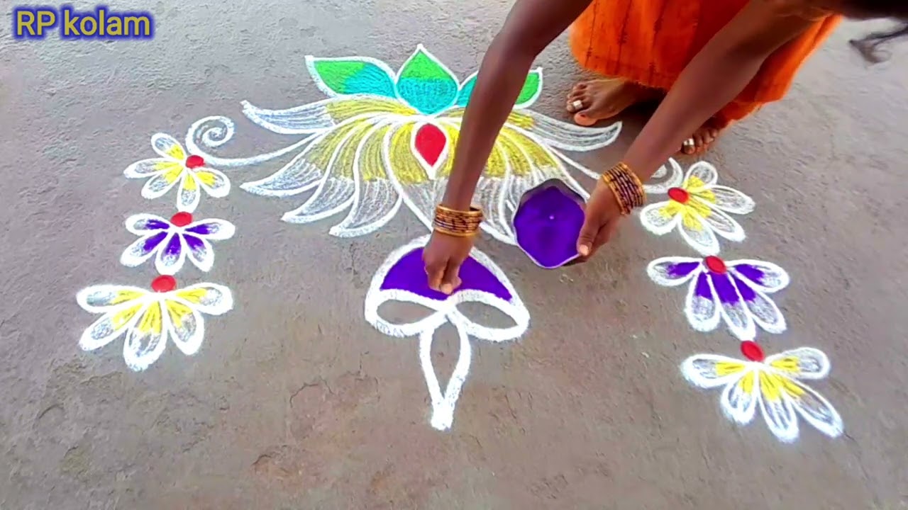 தமிழ் புத்தாண்டு அன்று வாசலில் போட  மங்களகரமான அழகான தாமரை கோலம்