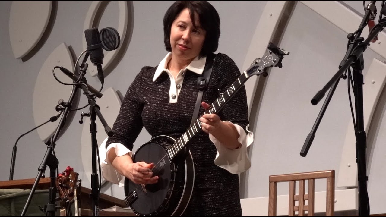 “Blackberry Blossom” Mean Mary on Banjo YouTube