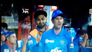 Rishabh pant playing with ricky ponting funny ipl moment ipl20 viral video @TemplateMemer