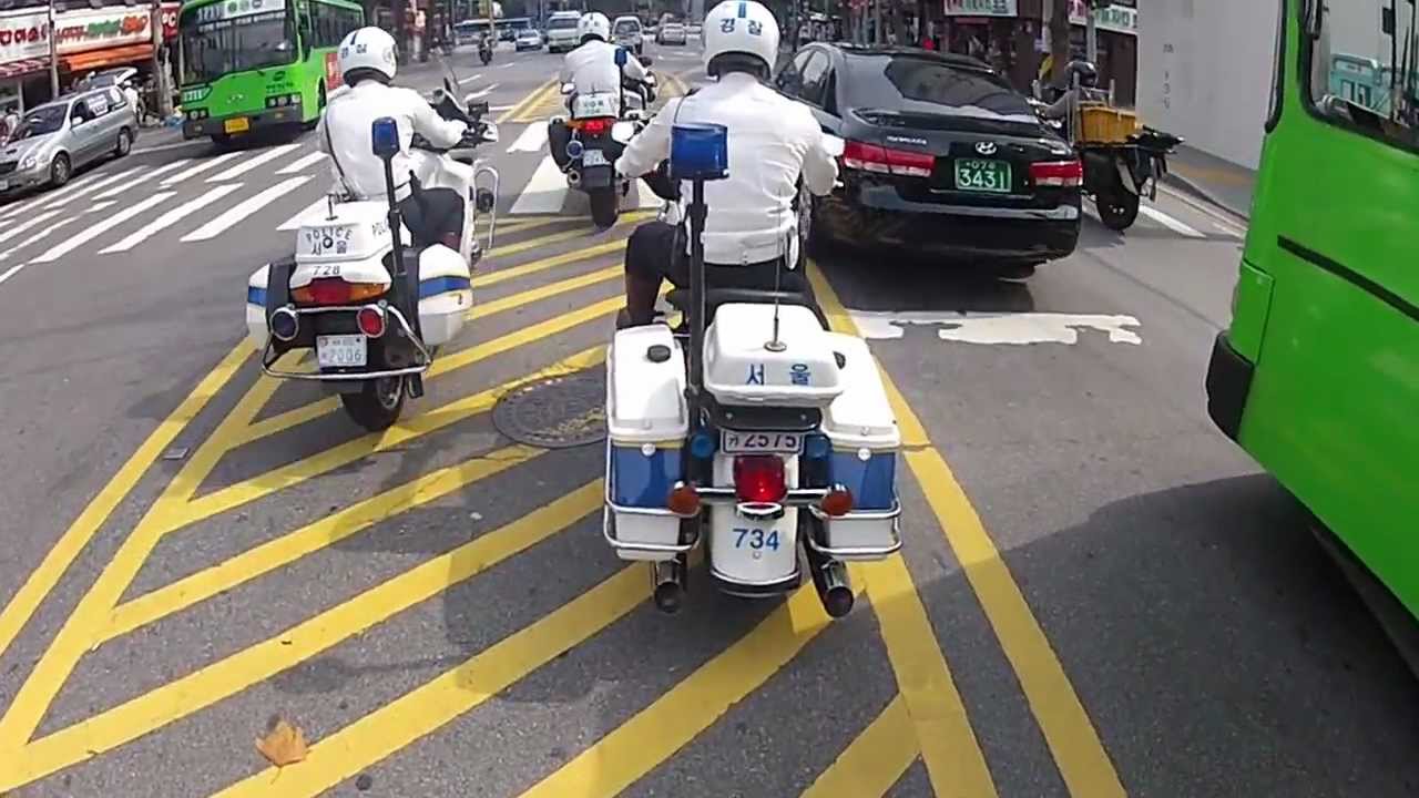 Police motorcycle in Seoul, Korea. YouTube