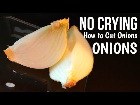 How to CUT ONION WITHOUT CRYING - Quick Tip