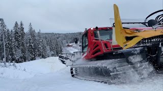 8 hours of pushing and grooming snow, compressed! Pistenbully 600 Park, working slope for opening!