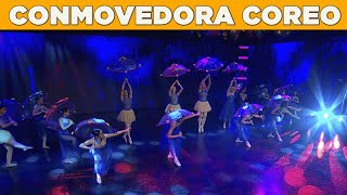 Emotiva Danza Con Paraguas Un Grupo De Chicas Interpretó Yesterday De Los Beatles