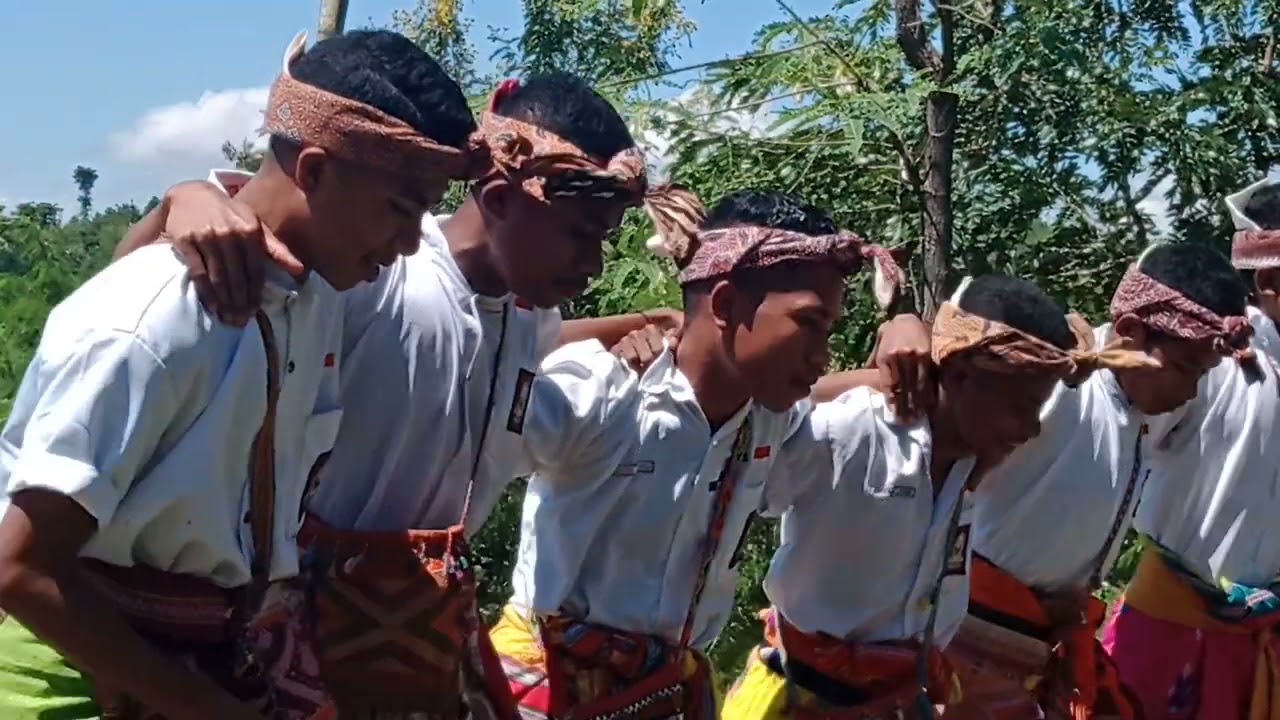 Tarian Tebe..siswa - Siswa SMA N 4 Takari..Meobesi