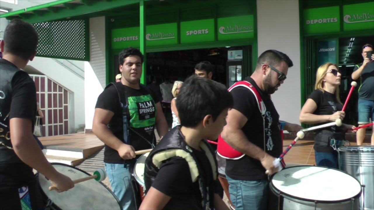 Los Yaiseros, drumming band, Playa Blanca