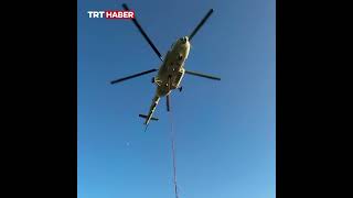 Hatayda Devam Eden Yangın Söndürme Çalışmalarına Vatandaşlar Havuzlara Su Taşı Destek Veriyor