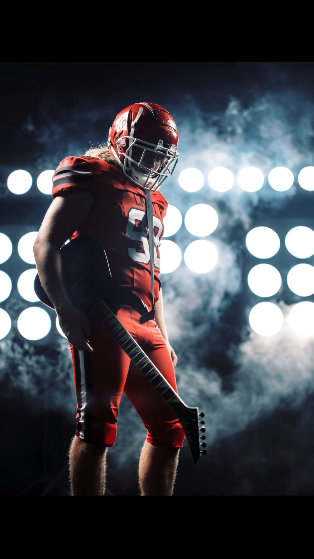Rock on! #football #footballshorts #sportsphotography