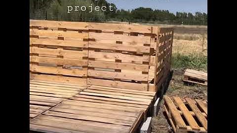 Pallet house/shed walls