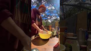 OFF GRID LIFE: QUICK BEAN BURGERS #offgridlife #outdoorliving #cooking #healthyfood #outdoorcooking