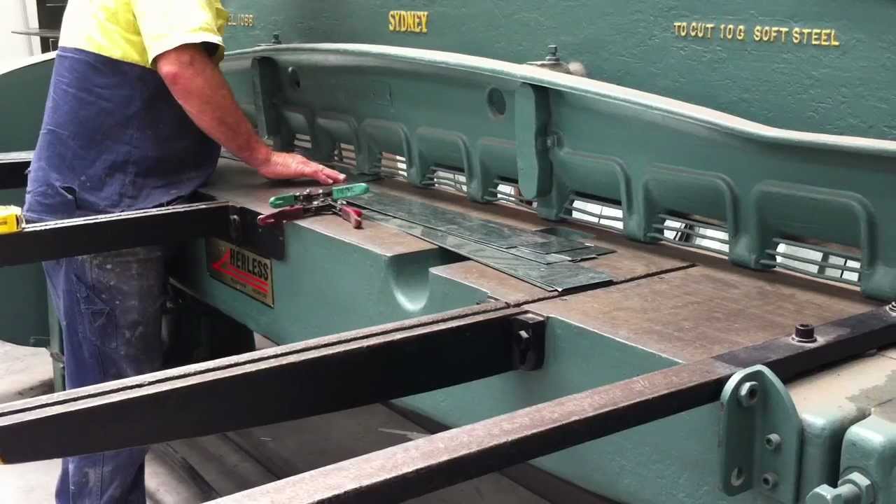 john heine model 108b 2 4m sheetmetal guillotine youtube guillotine sheet metal cutter