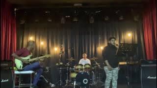 Wings Bujang Senang Cover by Band Terkuat Di Bumi