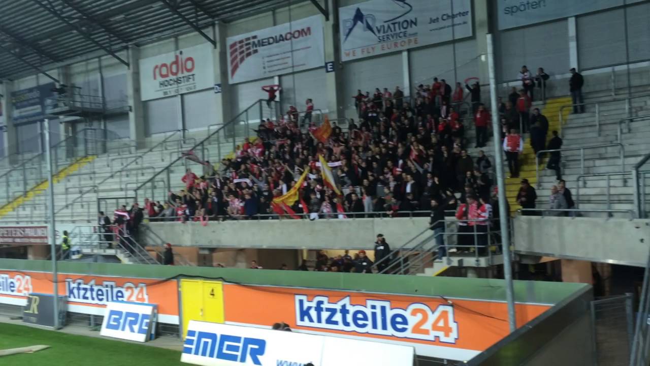 Fußballclub Union Berlin in Weiß und Rot