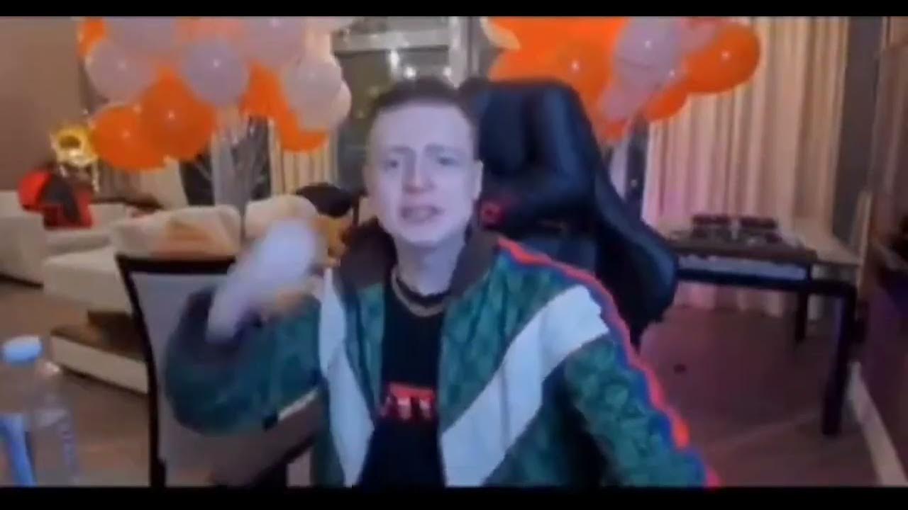 Mellstroy meme. Стример мелстрой. Mellstroy meme. Mellstroy meme. Мелстрой гиф.