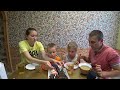 СЕМЕЙНЫЙ МУКБАНГ ПИРОЖНЫЕ | FAMILY MUKBANG CAKES #cakes #mukbang #пирожные #мукбанг #StepFamily