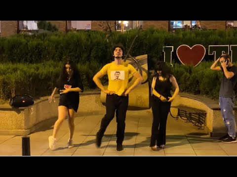 Девушки Танцуют Супер На Улице Шардени В Тбилиси Лезгинка 2022 Чеченская Шибаба Риба Песня ALISHKA