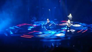 Muse - 18 - Knights of Cydonia (AccorHotels Arena Bercy, Paris - 26-02-16)