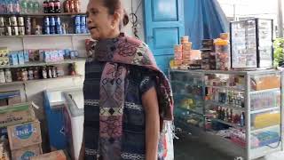 Download Lagu BINGUNG DIA...BAWA NENEK VIKA BELI APA SAJA YANG DIA MAU SAYA BAYARIN MP3