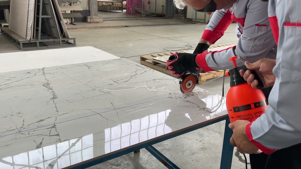 Cutting porcelain ceramics using a milling machine