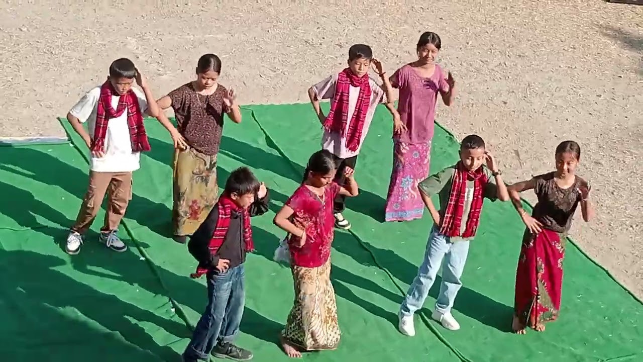Oi Dada Ghare Saili by class 7 group dance😍😍😘😘