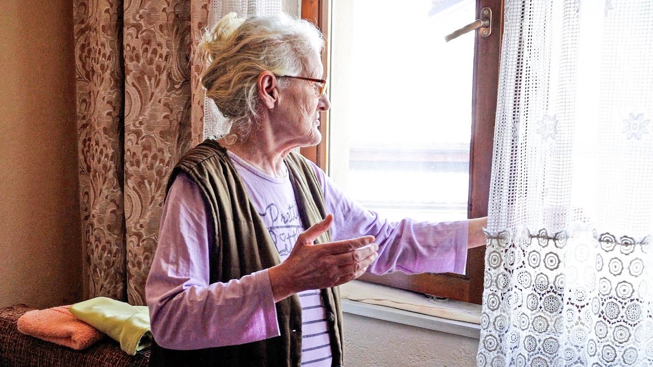 Zimi držim kartone na prozoru, ALI MENI NE TREBA MNOGO!