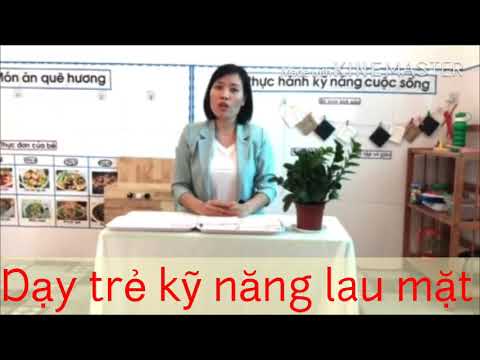 Dạy trẻ kĩ năng lau mặt