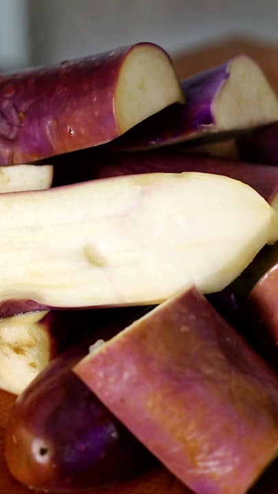 Korean steamed eggplant (gaji-namul: 가지나물)