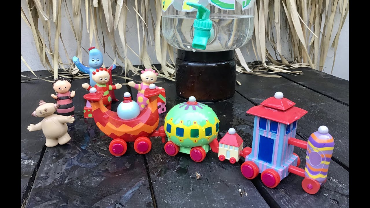 in-the-night-garden-toys-visit-makka-pakka-for-a-wash-don-t-forget-the