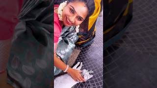 Un Pun Siripil En Uzhagathaiyae Naan Paarthenae Aasai