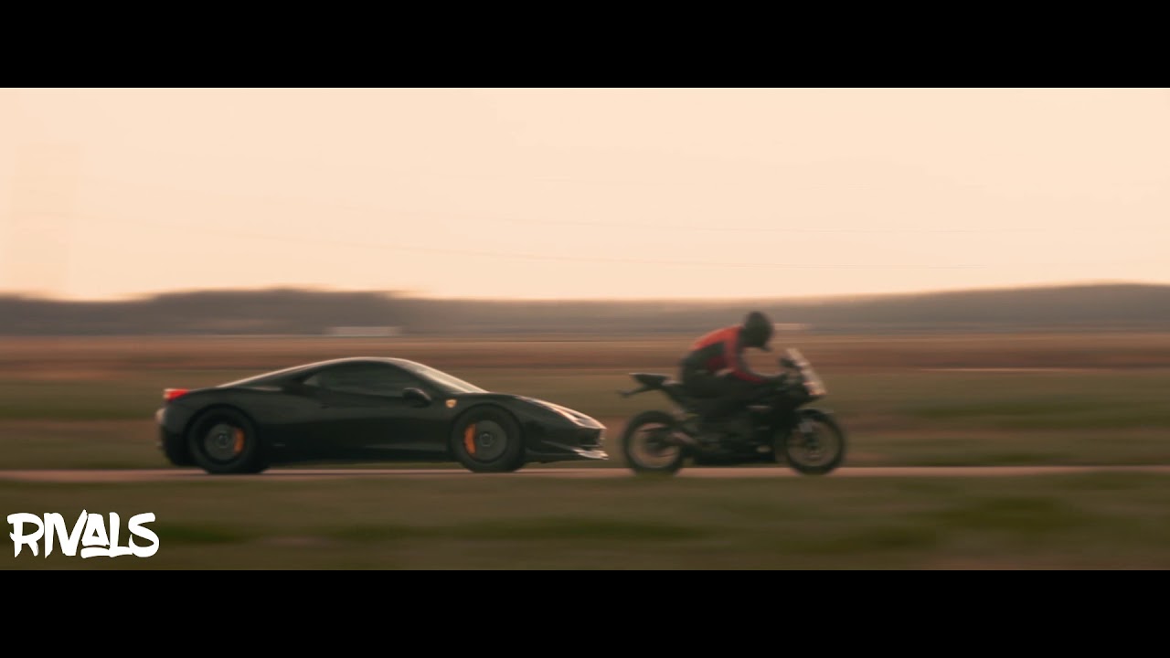 Ferrari 458 Italia vs Honda CBR 1000RR