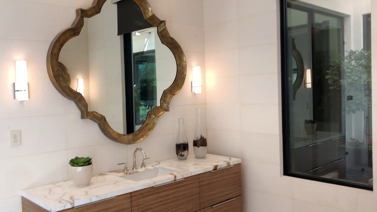 Model 1 - Azure, Paradise Valley