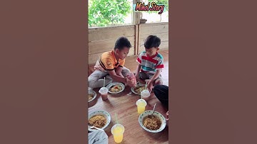 Thumbnail of MIE GORENG TIAN DI TAMBAHIN SAOS SAMA AZKA😬😅🙏 #trending #comedy #humorsegar #funny #shorts