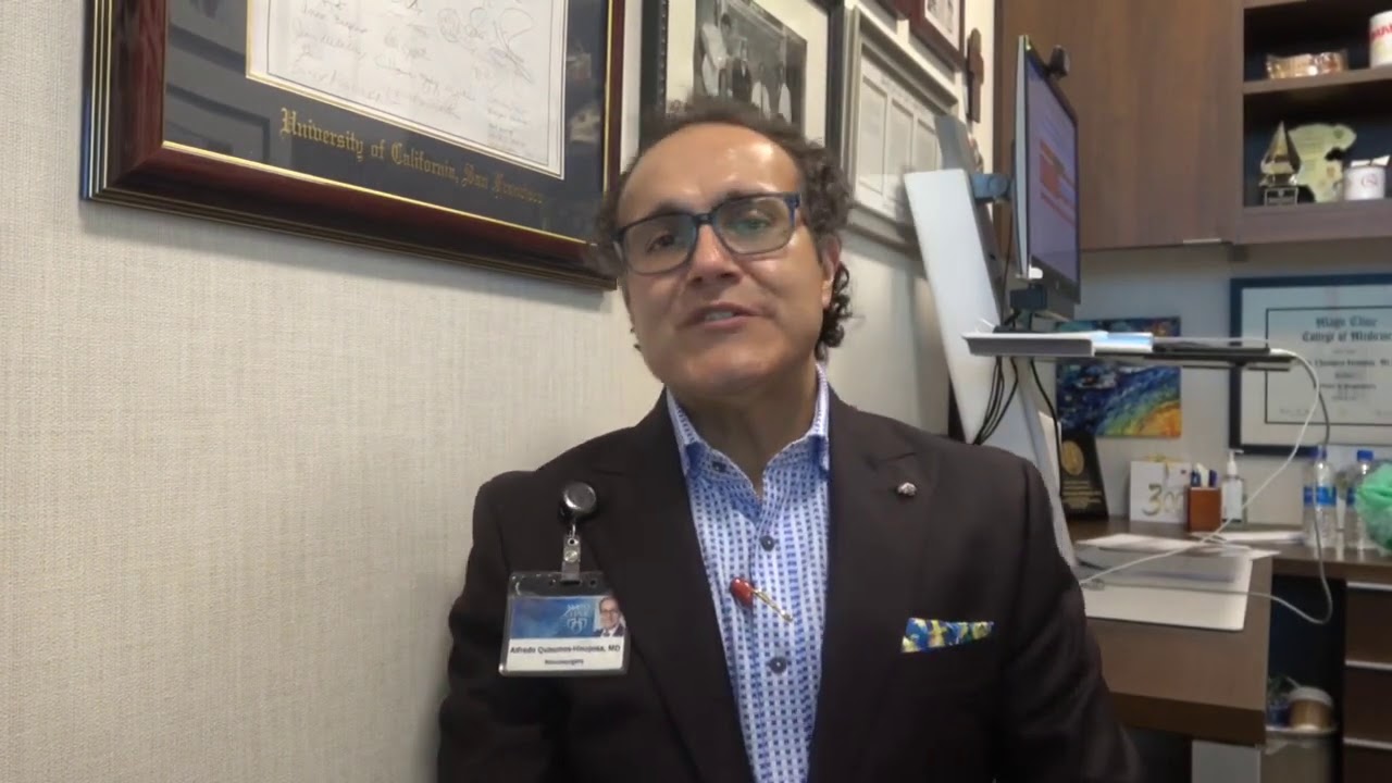 Gracias al Dr. Q. (Dr.Alfredo QuinonesHinojosa) por su apoyo a Jax