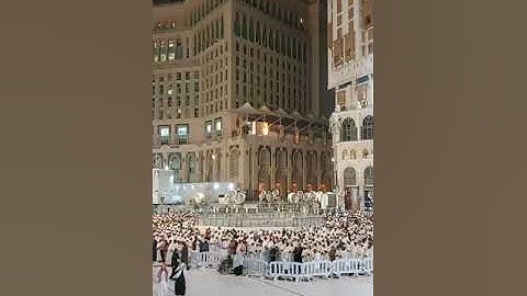 الشيخ د. بندر بليلة يستفتح سورة يوسف في صلاة الفجر 13-3-1444هـ (تصوير من ساحات الحرم)