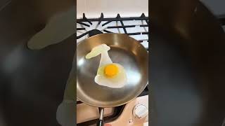 为什么在锅底用大蒜画一圈 打个鸡蛋上去会是圆形的实验 鸡蛋 大蒜