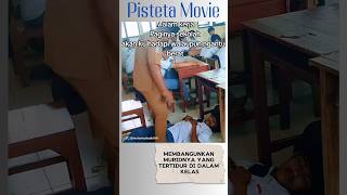 Seorang Guru Dengan Baik Hati Membangunkan Muridnya